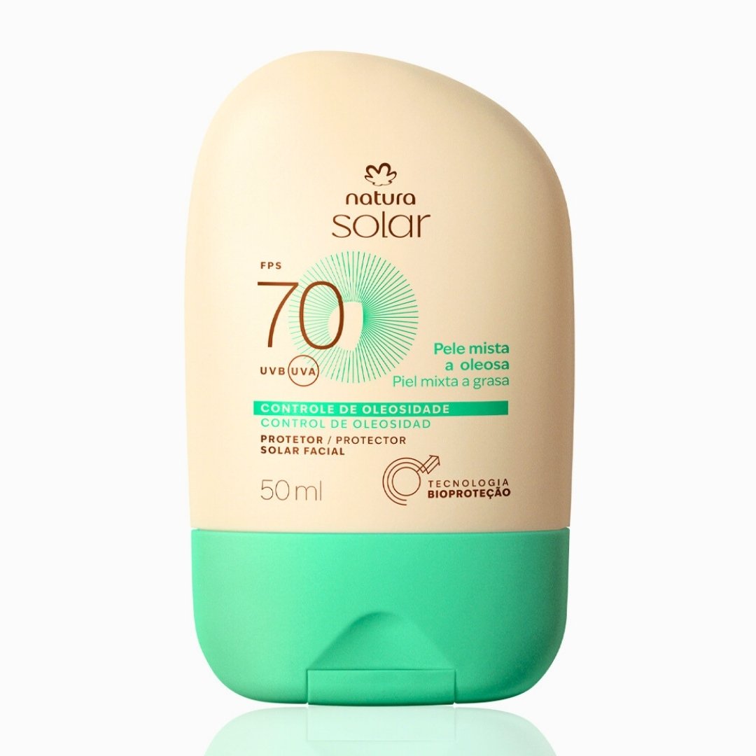 Protector solar facial Natura Solar FPS 70 en envase beige y verde menta, para piel mixta a grasa con control de oleosidad.